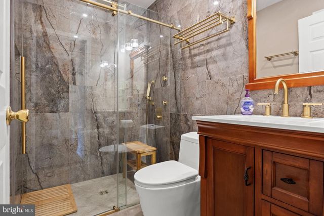 104 LAMPLIGHTER, Marlton, NJ 08053