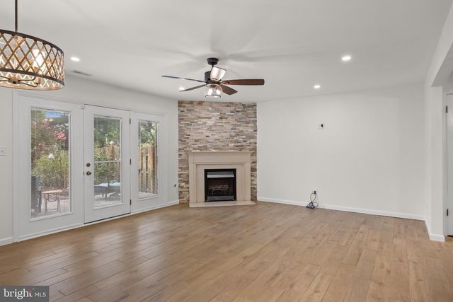 104 LAMPLIGHTER, Marlton, NJ 08053