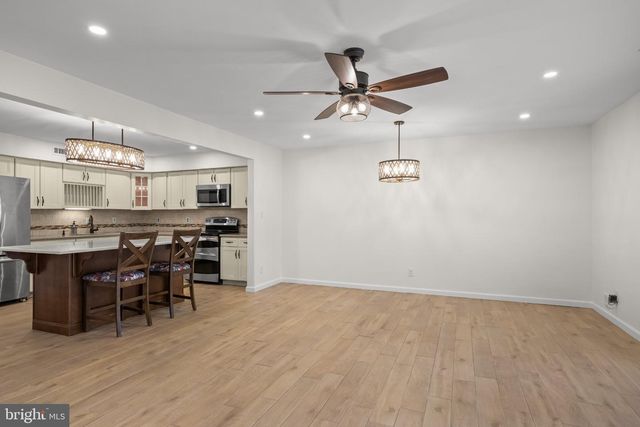 104 LAMPLIGHTER, Marlton, NJ 08053