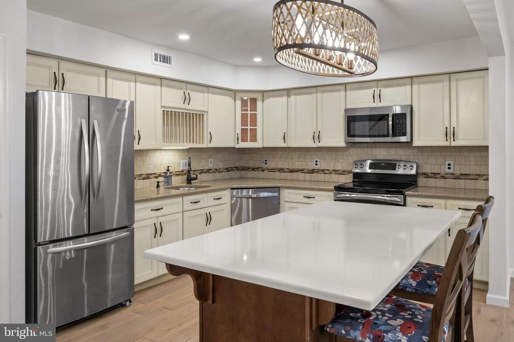 104 LAMPLIGHTER, MARLTON, NJ 08053 — photo 5