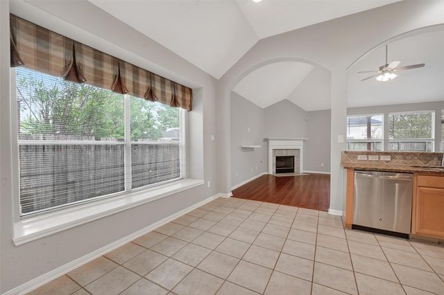 14308 Rocky Briar Lane, Rosharon, TX 77583