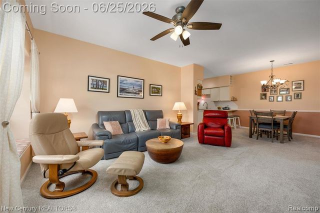 618 Belmonte Drive A, Waterford, MI 48328