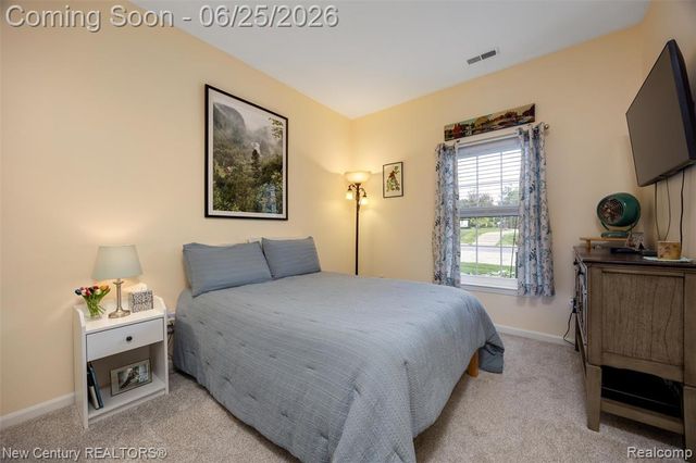 618 Belmonte Drive A, Waterford, MI 48328