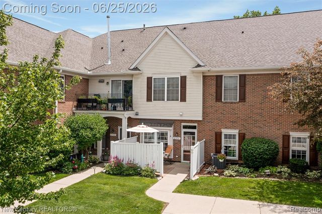 618 Belmonte Drive A, Waterford, MI 48328