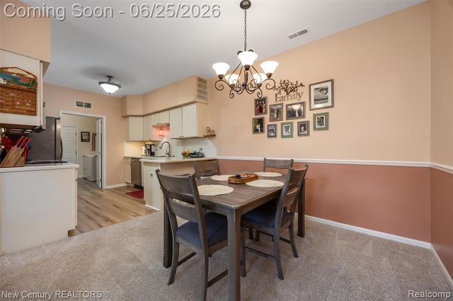 618 Belmonte Drive A, Waterford, MI 48328