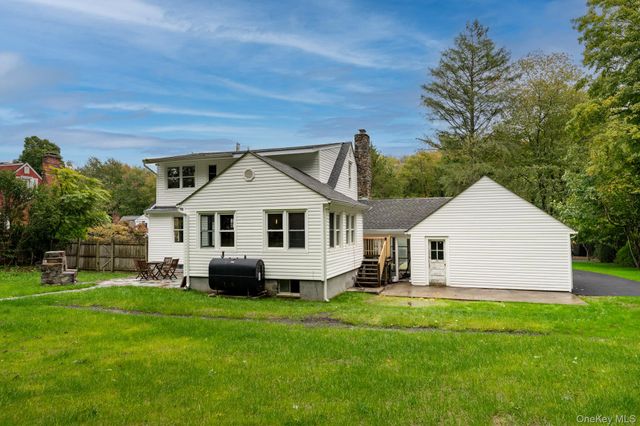 16 Forest Avenue, Cortlandt Manor, NY 10567