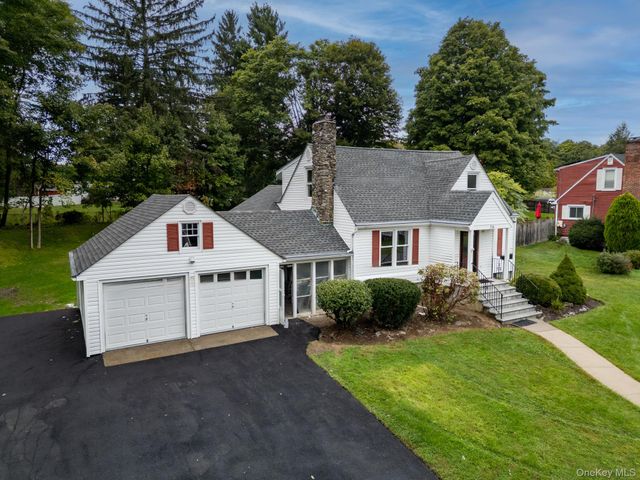 16 Forest Avenue, Cortlandt Manor, NY 10567