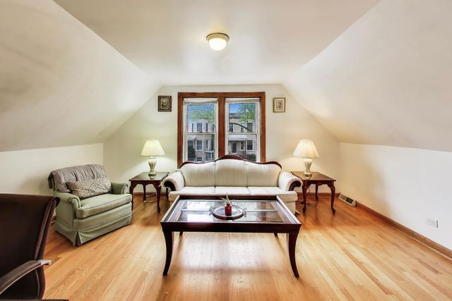 1112 N Spaulding Avenue, Chicago, IL 60651