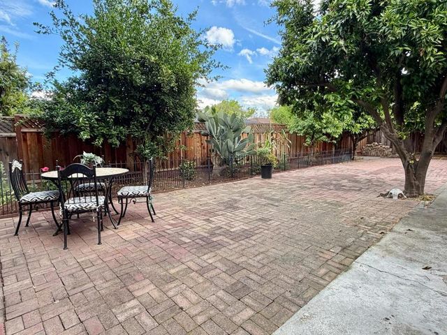 3678 Emanuel, San Jose, CA 95121