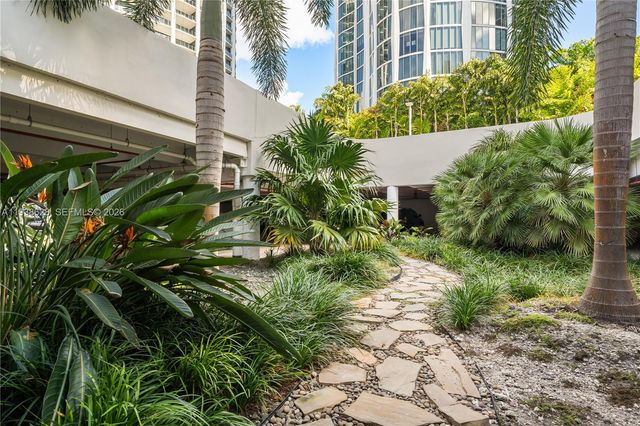 2843 S Bayshore Dr 6B, Miami, FL 33133