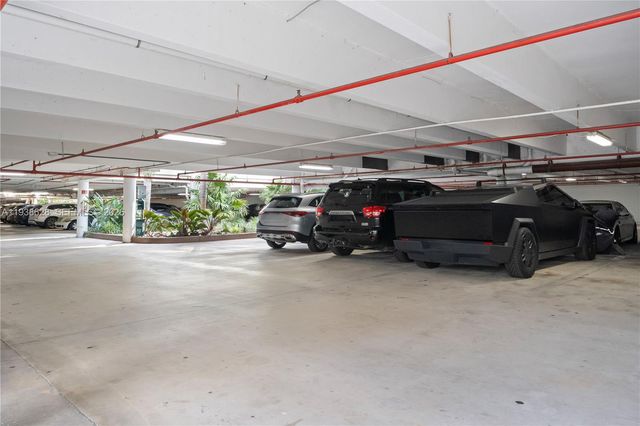 2843 S Bayshore Dr 6B, Miami, FL 33133