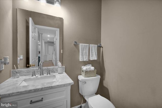 5028 VISTA CT, Mohnton, PA 19540