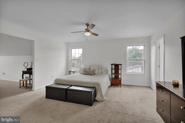 5028 VISTA CT, Mohnton, PA 19540