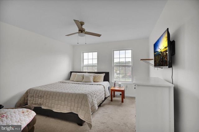 5028 VISTA CT, Mohnton, PA 19540