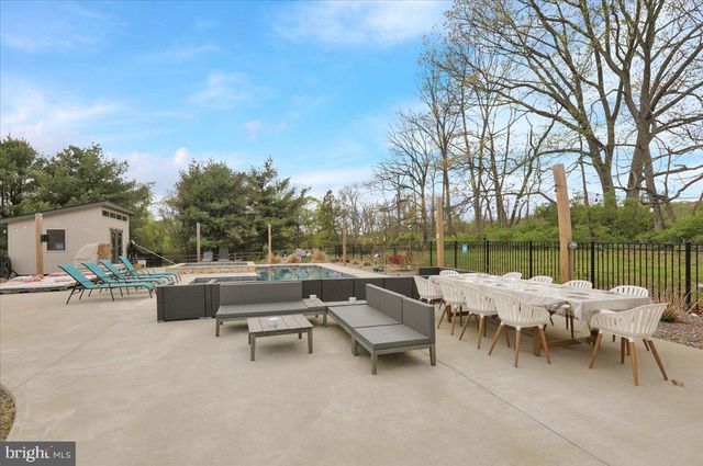 5028 VISTA CT, Mohnton, PA 19540