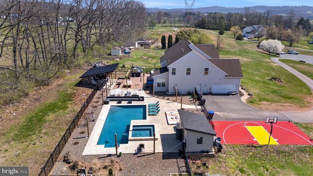 5028 VISTA CT, Mohnton, PA 19540