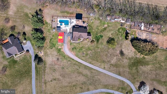 5028 VISTA CT, Mohnton, PA 19540