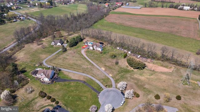 5028 VISTA CT, Mohnton, PA 19540