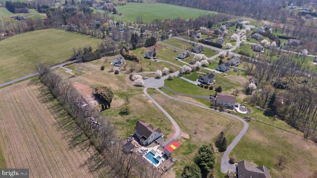 5028 VISTA CT, Mohnton, PA 19540