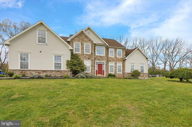 5028 VISTA CT, Mohnton, PA 19540