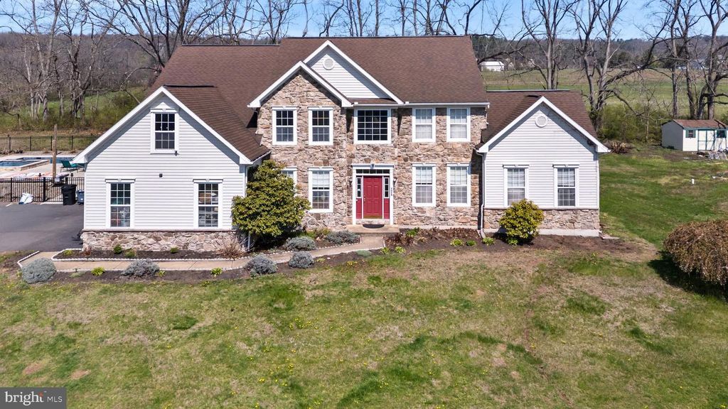 5028 VISTA CT, Mohnton, PA 19540