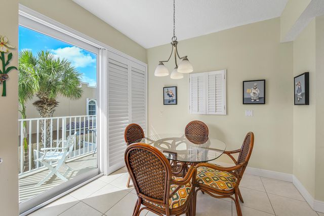 2057 SE 6th Street 1, Deerfield Beach, FL 33441