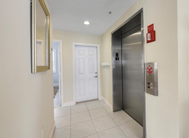 2057 SE 6th Street 1, Deerfield Beach, FL 33441