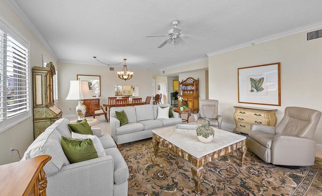 2057 SE 6th Street 1, Deerfield Beach, FL 33441