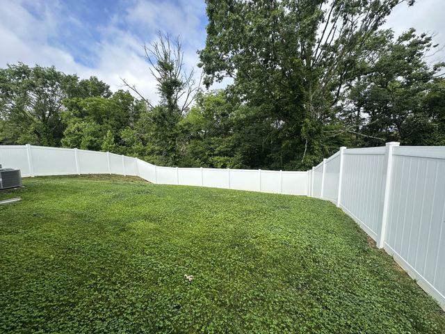 3058 Mallard Dr, Lebanon, TN 37090