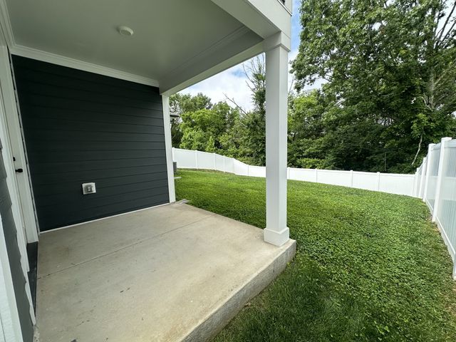 3058 Mallard Dr, Lebanon, TN 37090