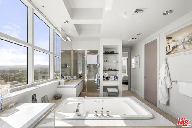 10380 Wilshire Boulevard 1501, Los Angeles, CA 90024