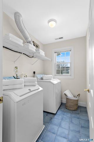 28 Michaela Circle, Fairfield, CT 06824