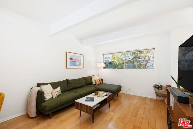 4040 Grand View Boulevard 22, Los Angeles, CA 90066