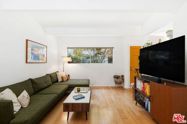 4040 Grand View Boulevard 22, Los Angeles, CA 90066