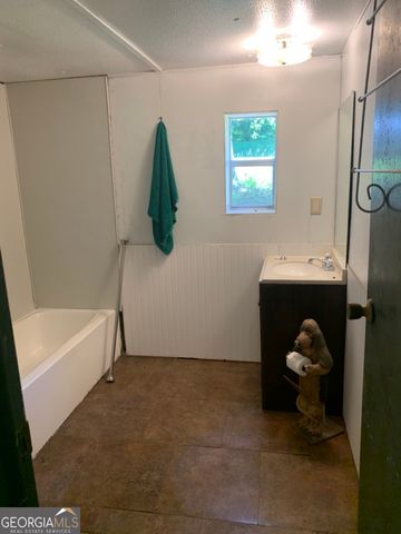 45 Valley Trail SE, Acworth, GA 30101
