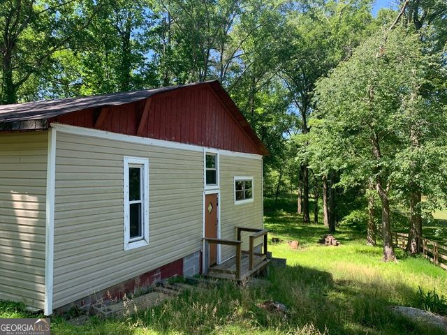45 Valley Trail SE, Acworth, GA 30101
