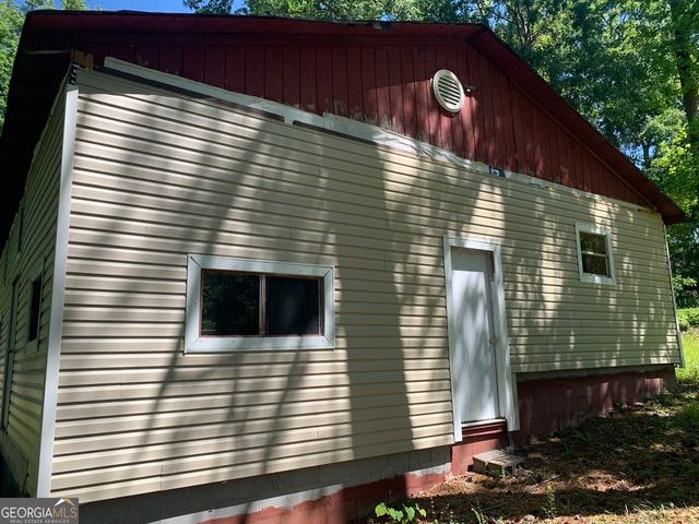 45 Valley Trail SE, Acworth, GA 30101
