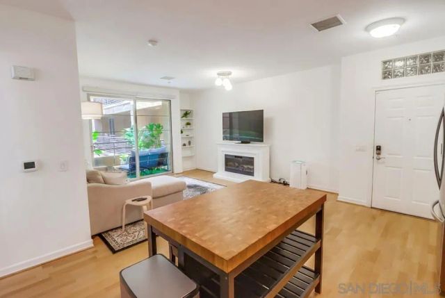 1465 C St 3509, San Diego, CA 92101