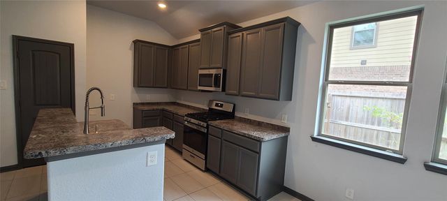12147 La Salle River Road, Conroe, TX 77304
