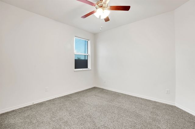 3303 Brady Starr Drive, Aubrey, TX 76227