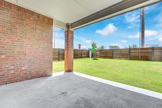 3303 Brady Starr Drive, Aubrey, TX 76227