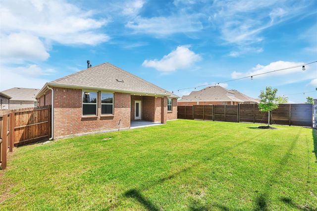 3303 Brady Starr Drive, Aubrey, TX 76227