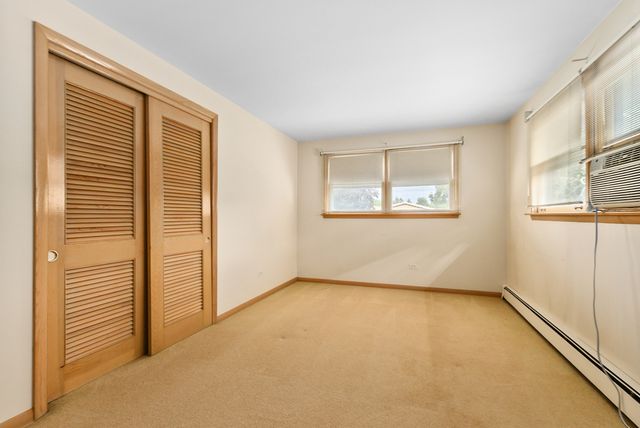 10336 S Georgia Lane, Oak Lawn, IL 60453