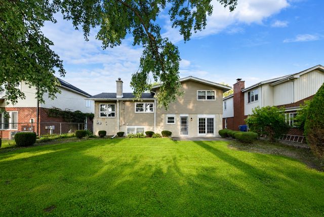 10336 S Georgia Lane, Oak Lawn, IL 60453