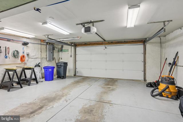 500 E MURDOCH, Philadelphia, PA 19119