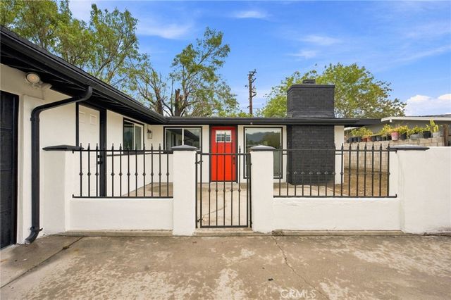 663 E Margarita, Rialto, CA 92376