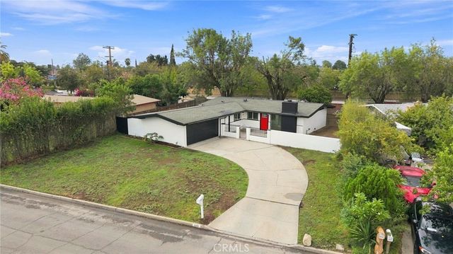 663 E Margarita, Rialto, CA 92376