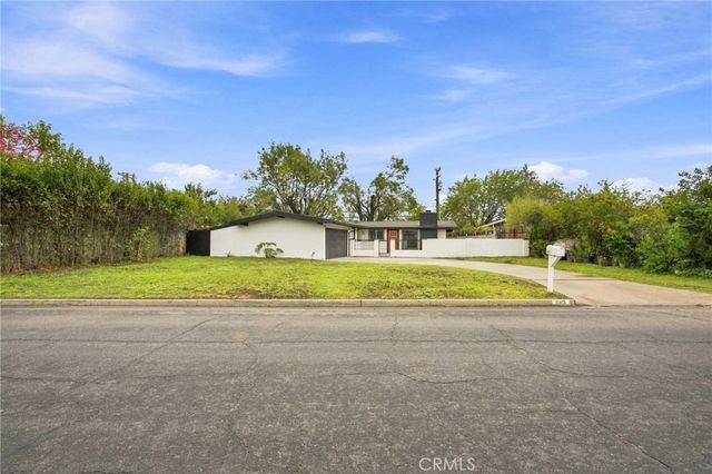 663 E Margarita, Rialto, CA 92376