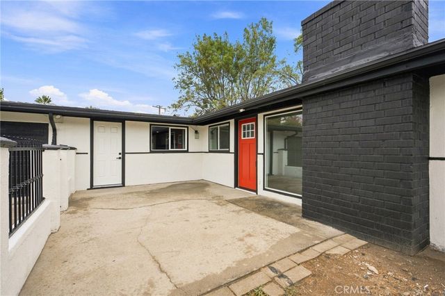 663 E Margarita, Rialto, CA 92376