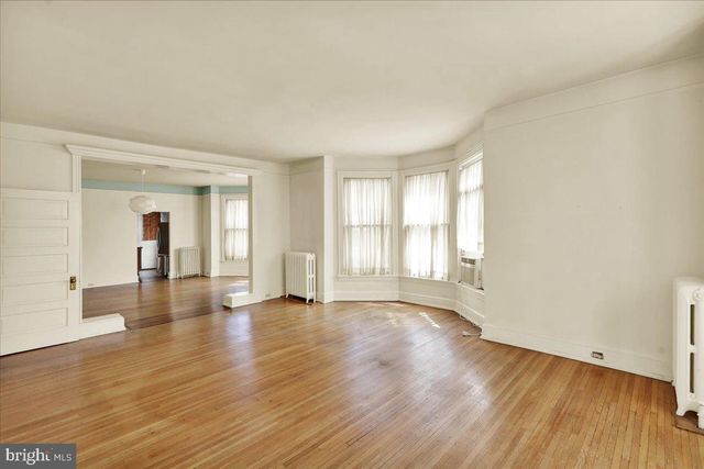 1049 PENN ST, Reading, PA 19601